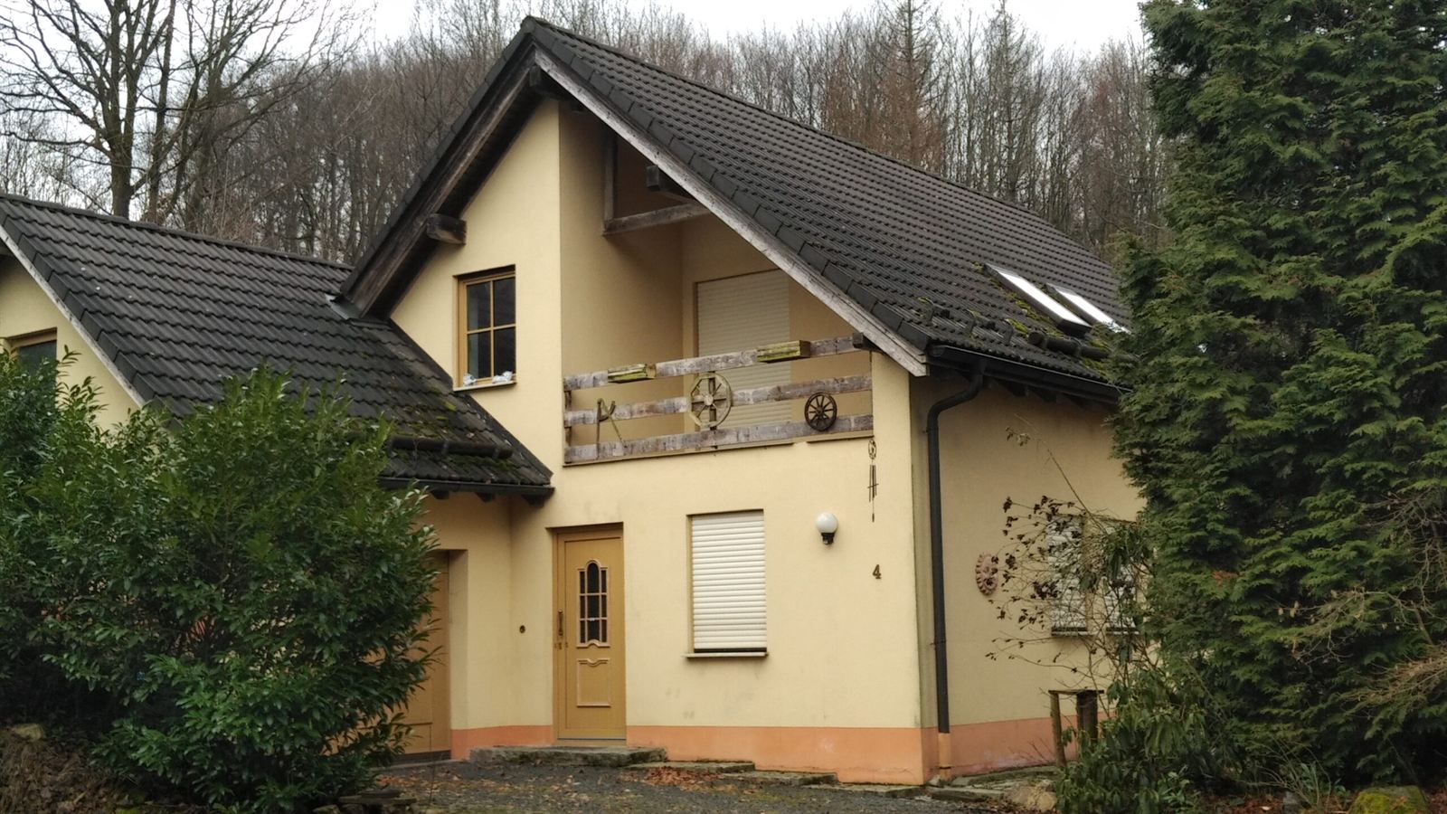 Vermitteltes Einfamilienhaus am Waldrand